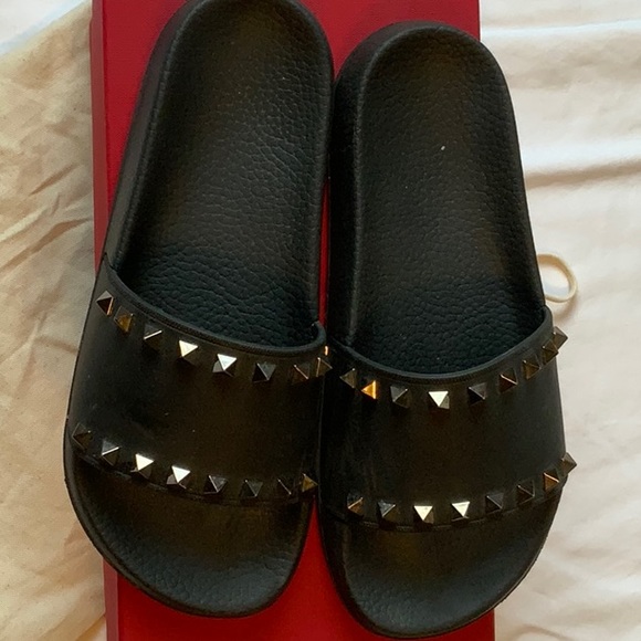Valentino Garavani Womans rubber slides Size 8 - Picture 2 of 6